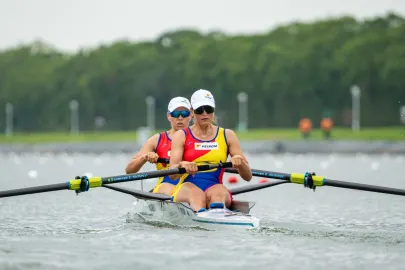 România strălucește la Shanghai: Radiș & Rusu campioane mondiale, Arteni & Lehaci aduc argintul